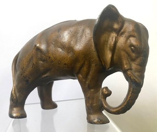 Antique SMALL CAST IRON ELEPHANT STILL BANK in ORIGINAL GOLD PAINT c. 1880 1910