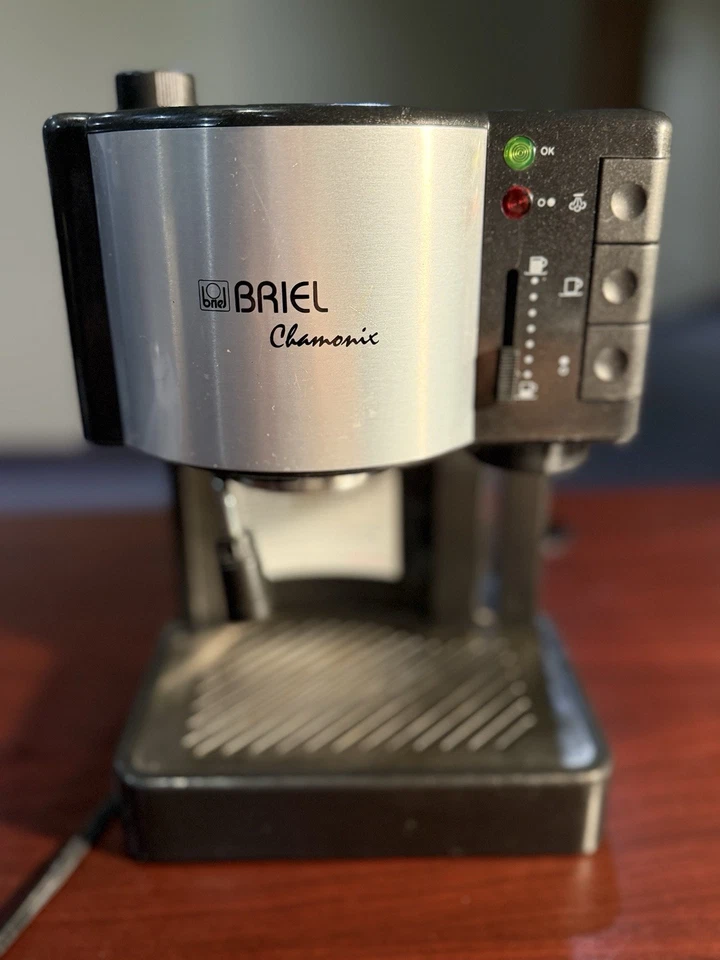 Briel ES35A Espresso Maker 220V ESPRESSO MACHINE With Lid,tray,scoop - Image 3 of 4