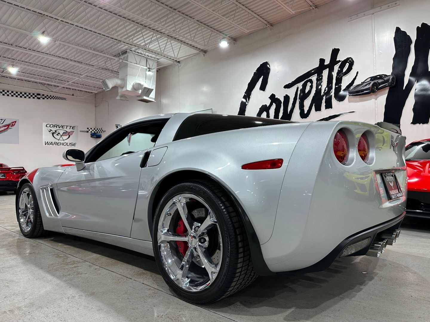 2013 [17U] Blade Silver Metallic Chevrolet Corvette   | C6 Corvette Photo 4