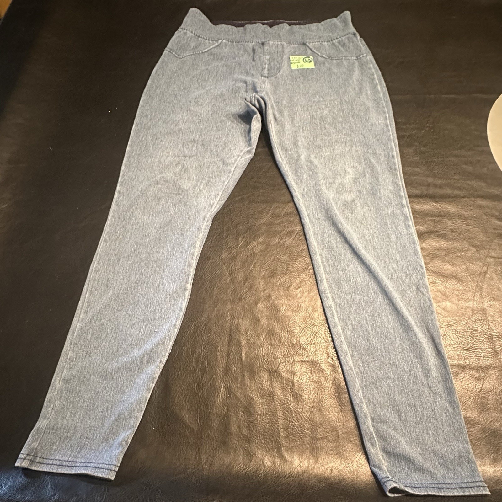 Pre Owned A New Day Women's Leggings in Good Condition