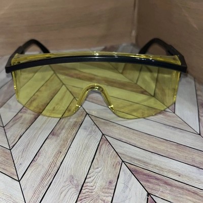 Uvex Astrospec 3000 yellow Lens Safety Glasses Made In USA Anti-Scratch No Fog