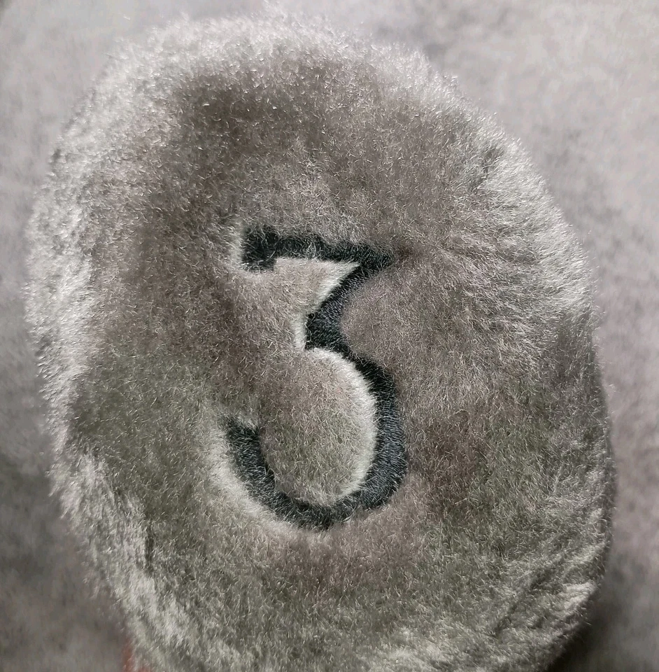 Cubierta de cabeza de palo de golf de felpa gris Wilson de colección 1 y X cubierta de madera y conductor Foto 3 de 4