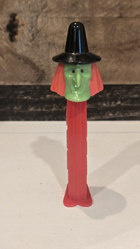 Vintage 1990s Pez Red Green Witch Thin Foot Yugoslavia Patent 4.9