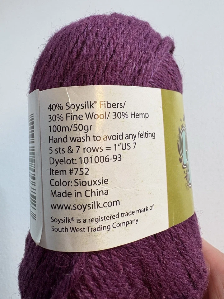 Colección Vickie Howell ROCK Hilo Soja Seda Lana Cáñamo 1 Madeja 50g Púrpura Peinado Foto 3 de 4