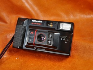 #4164 Miranda Auto-Shot 35mm Point and Shoot Film Camera