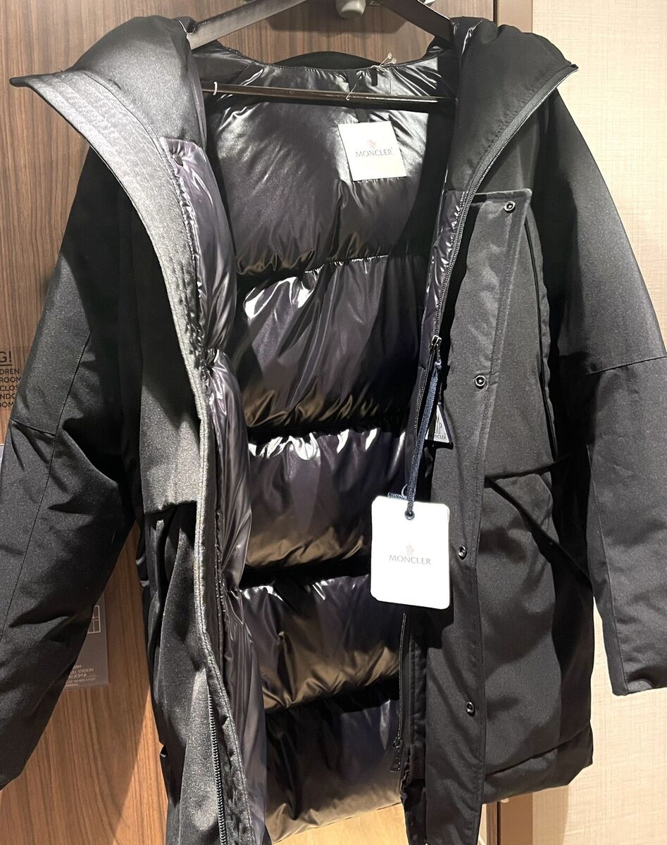 NWT Moncler forester jacket down puffer Size 4~Heavy Winter NWT Moncler forester jacket down puffer Size 4~Heavy Winter
