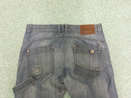 Pantalones de mezclilla para hombre Crosshatch cintura relajada 36"" pierna 30"" azul mediano descolorido - Imagen 5 de 5