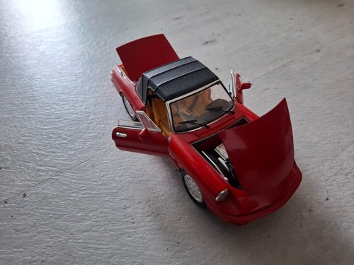 Alfa Romeo Spider, softtop nero, 1966, rosso, 1:18, Jouef Evolution - Foto 13 di 17