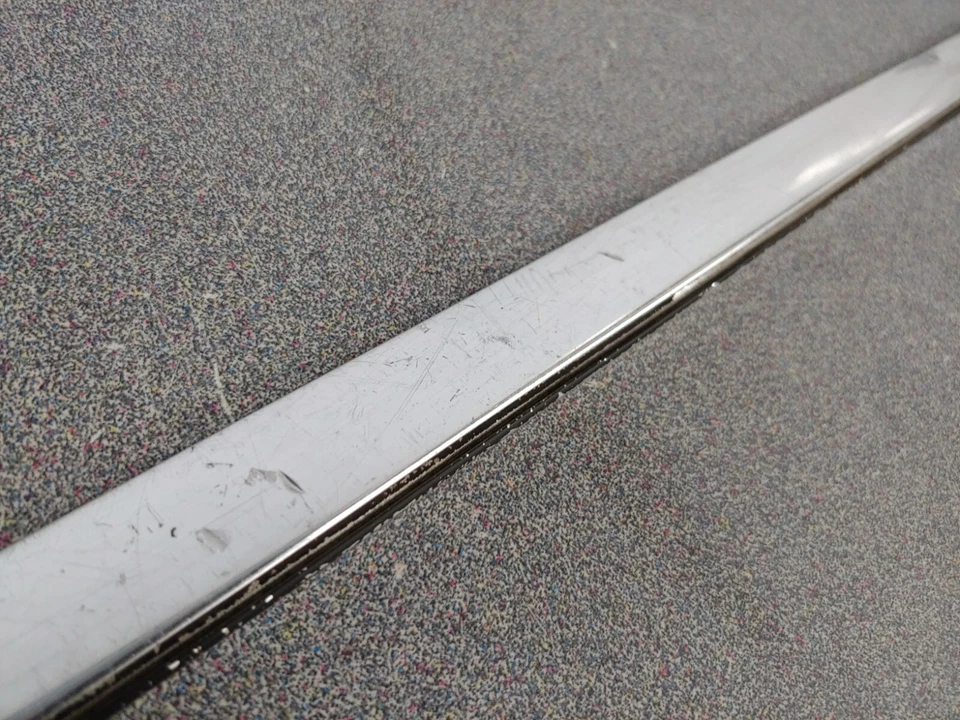 USADO ORIGINAL PORSCHE 911 912 CUPÉ PUERTA IZQUIERDA BRILLANTE MOLDURA HORIZONTAL SUPERIOR L19 Foto 4 de 4