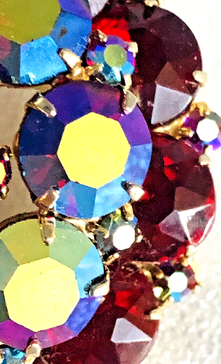 Vtg Ruby Red & Red Aurora Borealis Rhinestone Tiered Brooch