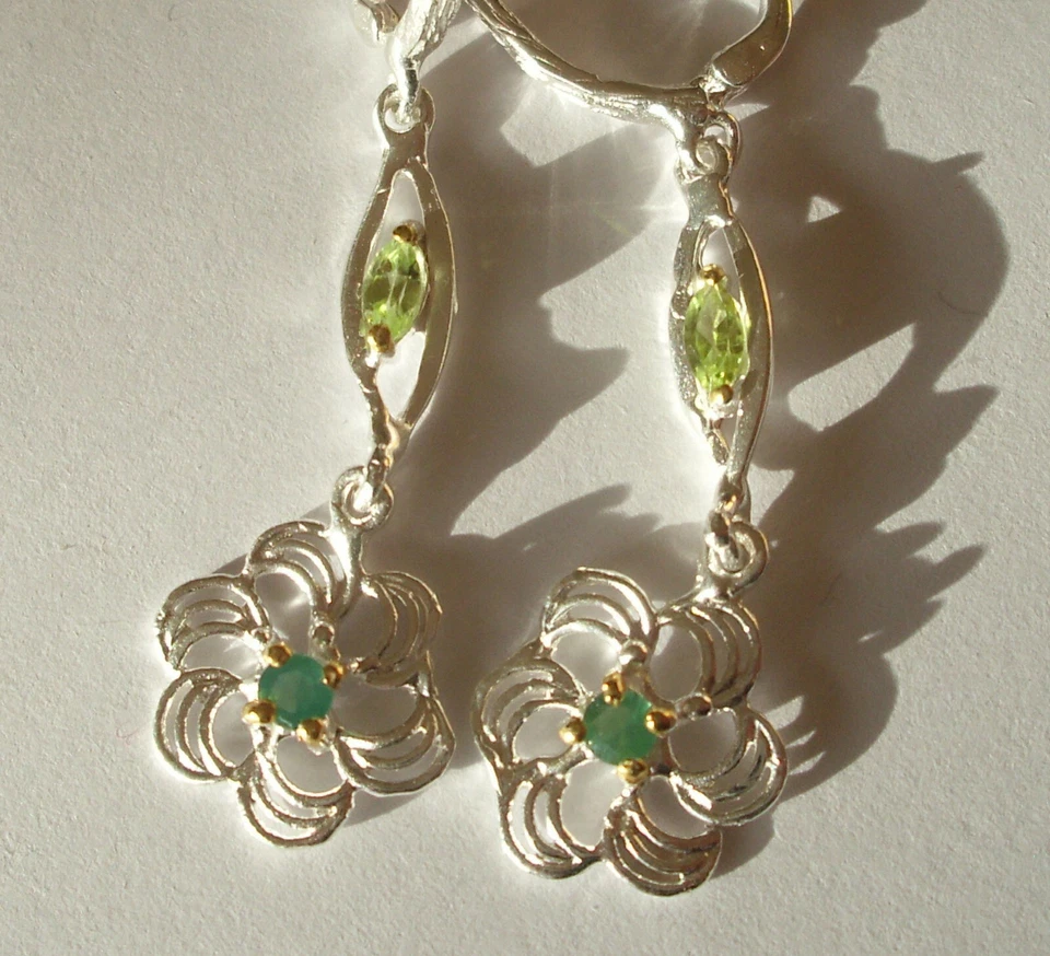 CeS Ohrringe Chromdiopsid, Chrom Diopsid und Peridot, filigran mit Blümchen - Bild 1 von 1