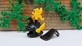 (S1/11/5) Lego Castle cas018a Dragon Knights Knight 2 from set 6105