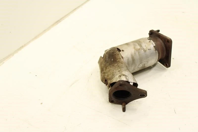 2017-2018 Nissan Pathfinder 3.5L Rear Right Exhaust Pipe 208A2-9PF0A OEM *ReaD* - Image 3 of 4