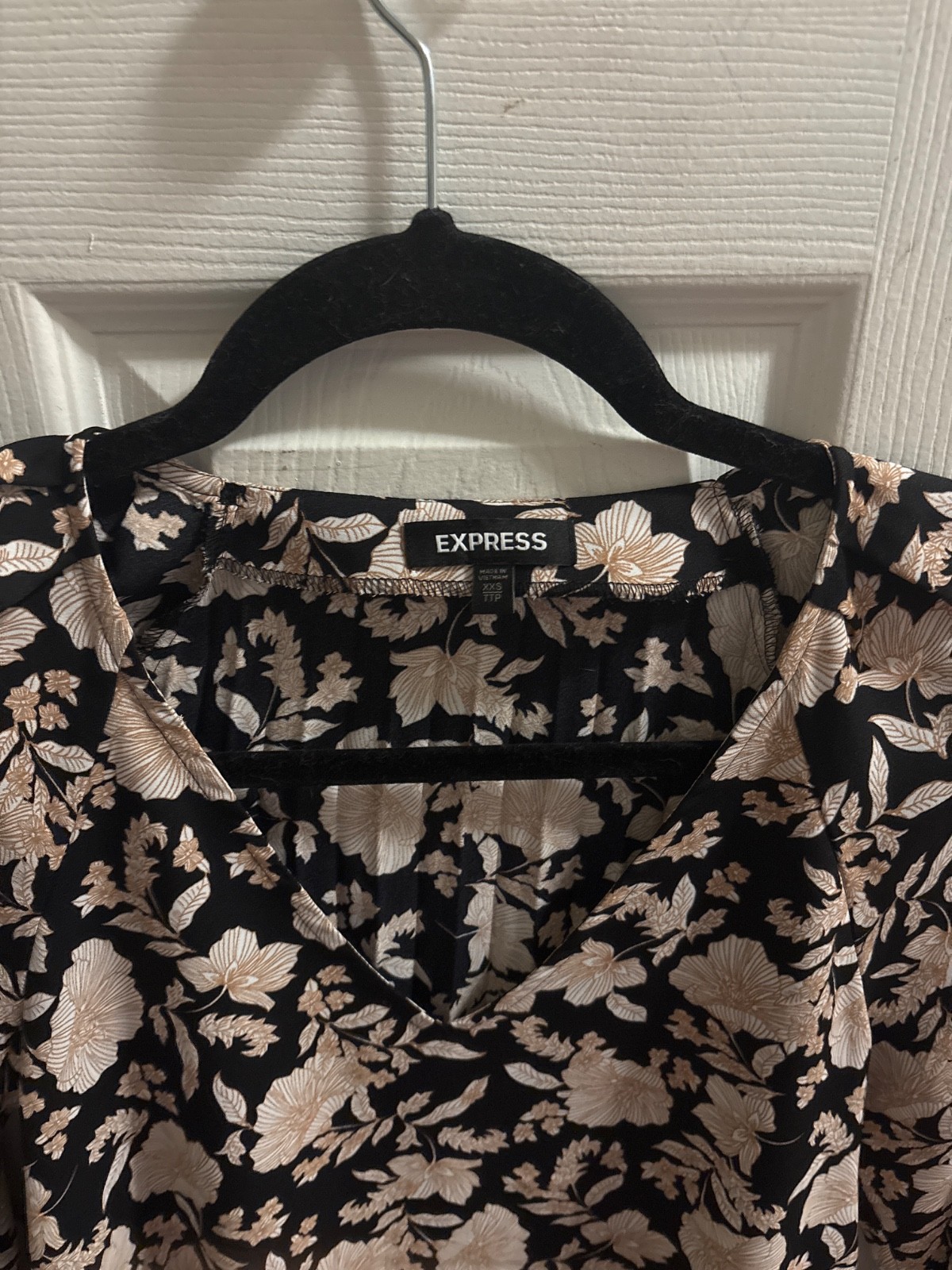 Express blouse extra extra small, cute floral blo… - image 3