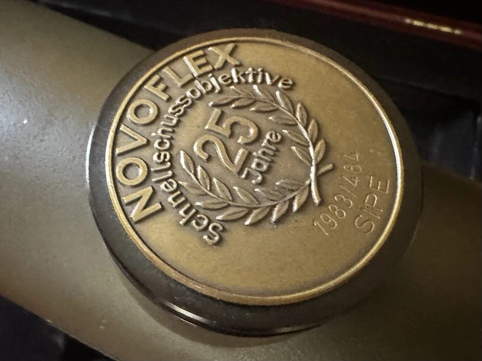 Leica R3 Safari Edition + Lentes Leitz Wetzlar + Conjunto Novoflex 25º Aniversário - Imagem 4 de 4