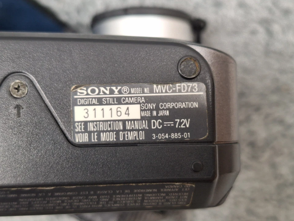 Sony Mavica MVC-FD73  Digital Camera - 10x Zoom UNTESTED - Image 3 of 4