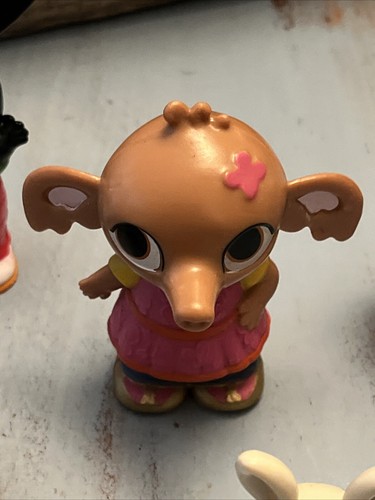 Bing Bunny Figuren X 5 - Bild 5 von 6