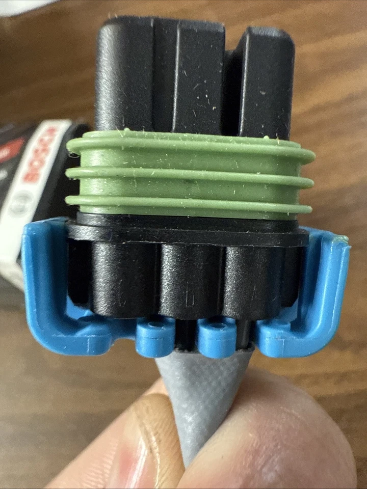 Bosch 16070 Oxygen Sensor for 2010-2016 Buick Cadillac Chevrolet GMC Vehicles - Image 4 of 4