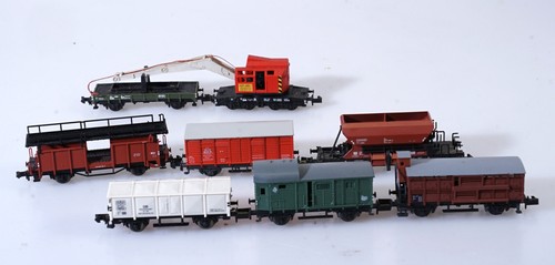 (7535) Diverse Güterwagen Spur N: Schüttgut- Autotransport- Kalk-Begleitwagen | Condition: Gebraucht