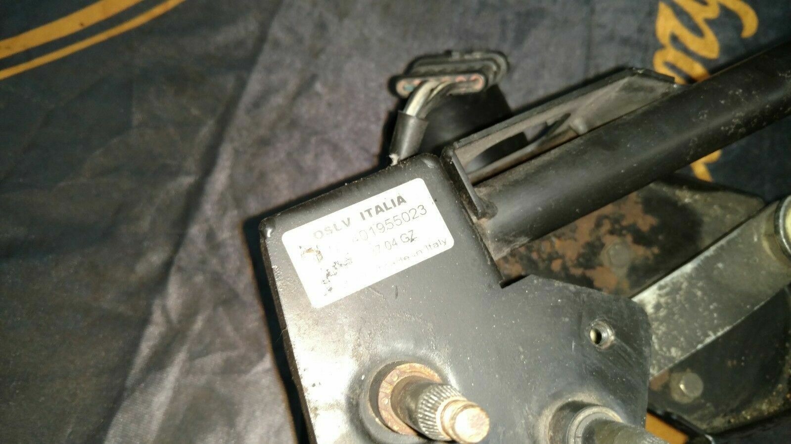 LAMBORGHINI GALLARDO WINDSHIELD WIPER MOTOR ASSEMBLY OEM 401955023