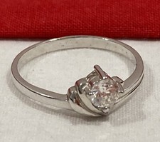 Vintage 925 Signed Sterling Silver CZ Cubic Zirconia Solitaire Band Ring SIZE 6