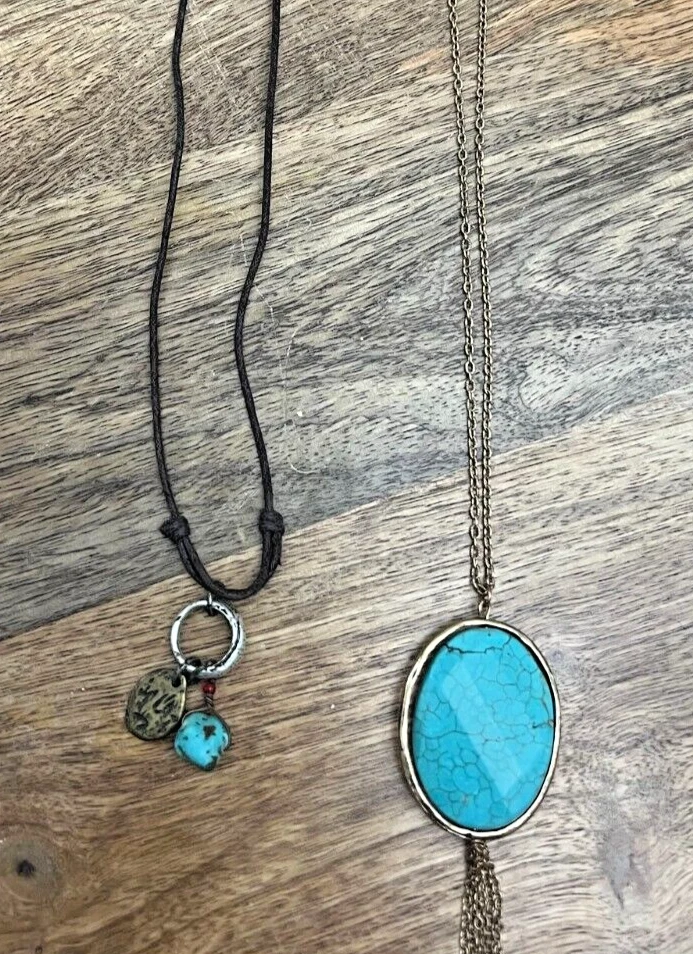 Juego de Collares Turquesa Collar Cadena de Oro Coldwater Creek Cuero Largo Foto 2 de 4