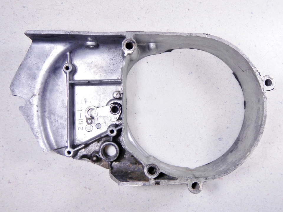 CARCASA CUBIERTA ESTATOR LADO IZQUIERDO SUZUKI DR370 DR 370 78 Foto 2 de 4