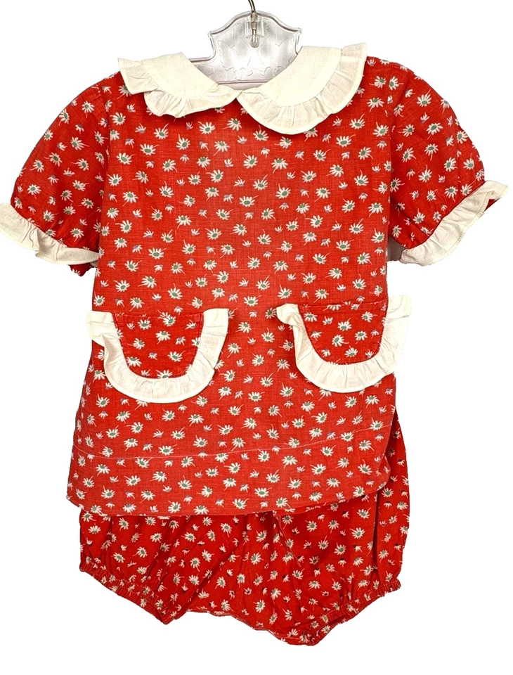 Vintage 1940s Girls Floral Dress & Bloomers Set Red Daisy Print Ruffle Trim - Image 2 of 4