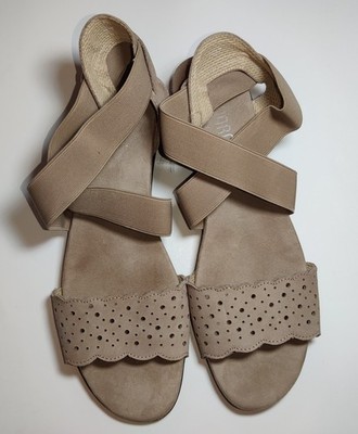 Munro American Womens Sandals 9.5 Narrow N Beige Tan Strappy Elastic Comfort