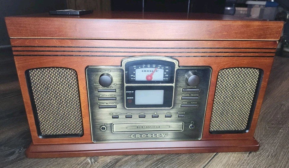 Crosley CR2405B Record Player Turntable CD Recorder AM/FM Radio Cassette - Image 4 of 4