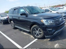 Used Front Center Interior Rear View Mirror fits: 2019 Ford Expedition automatic