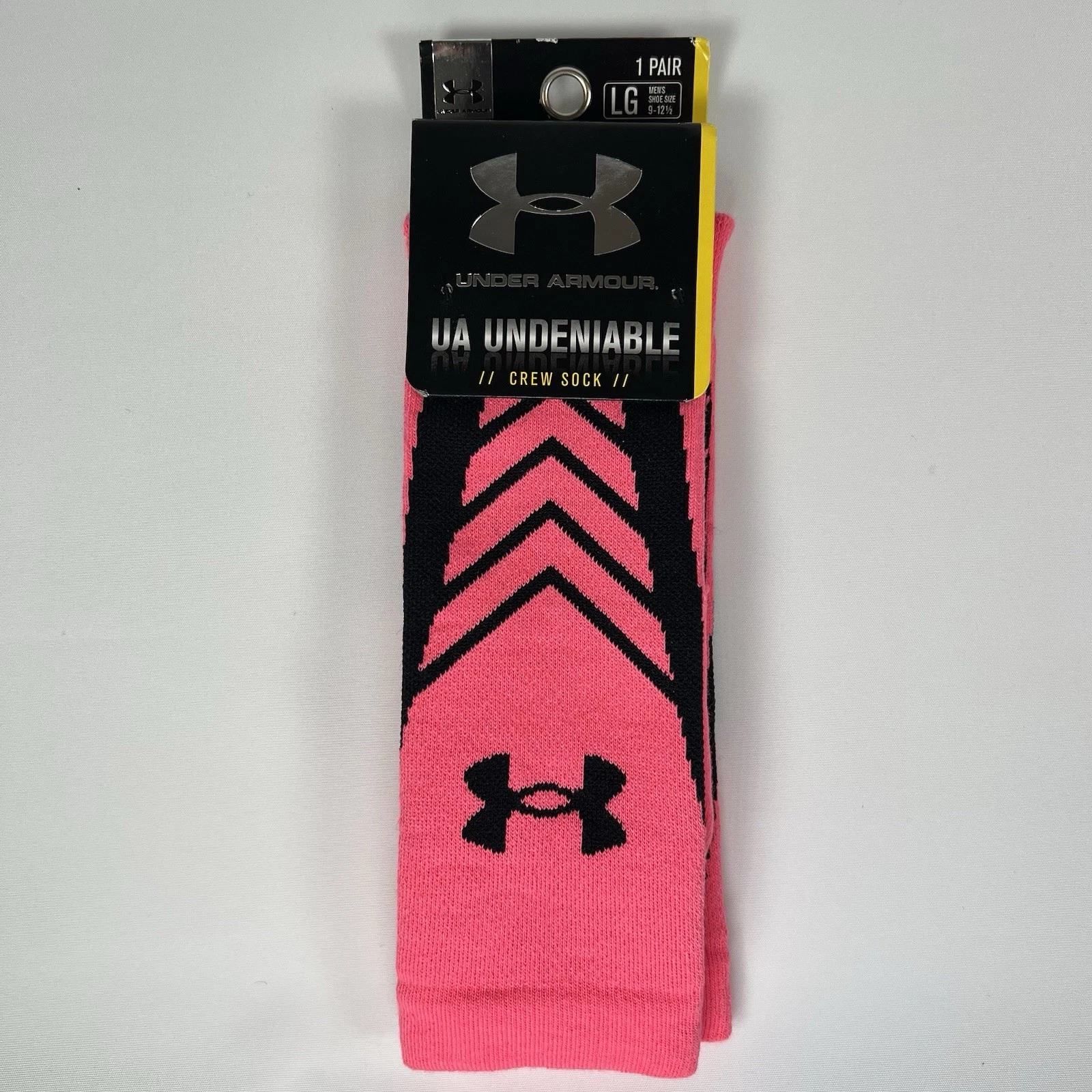 Under Armour UA Undeniable Crew Socks Mens Size Large 9-12 NEW Pink/Black 1 Pack