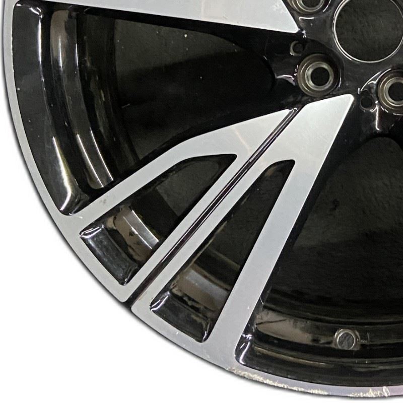 BMW i8 2014-2017 Front Right Wheel Black P/N 56086201