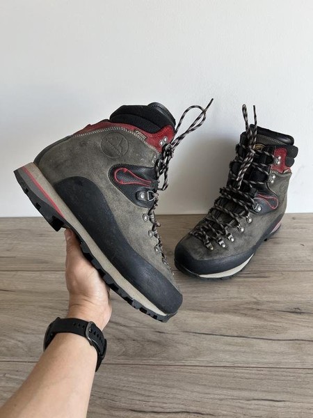 Herren La Sportiva Stiefel Grau Wildleder 44