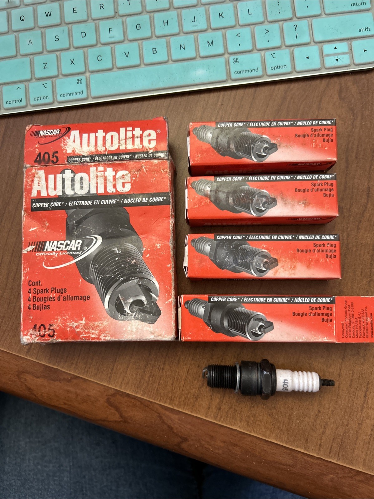 Lot Of 4 Spark Plug-Copper Resistor Autolite 405