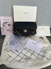 CHANEL Schultertasche Leder schwarz gesteppt ...