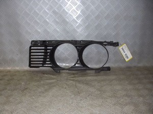 BMW 520i 24V E34 Kühlergrill Seitlich R Bj 1990 Farbe Grau