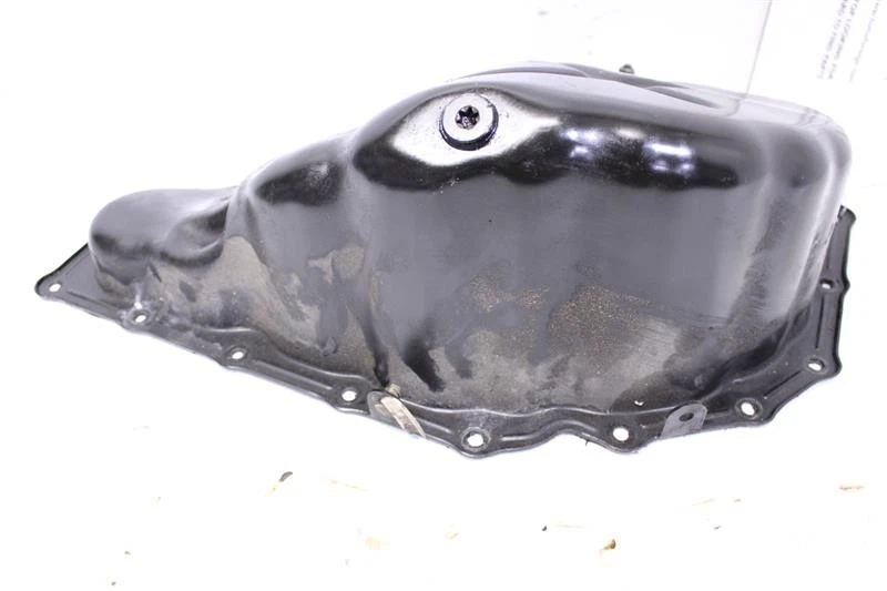 Used Engine Oil Pan fits: 2013 Audi A4 2.0L turbo Grade A - Image 3 of 4