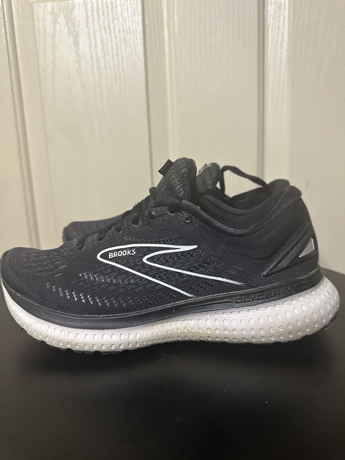 Brooks Glycerin 19 Womens Size 8.5 Wide Black Running Shoes Athletic