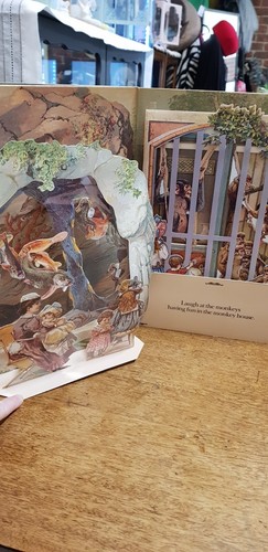 A Day in the Zoo - Antique Reproduction Pop-up Book in Excellent Condition - Picture 5 of 24