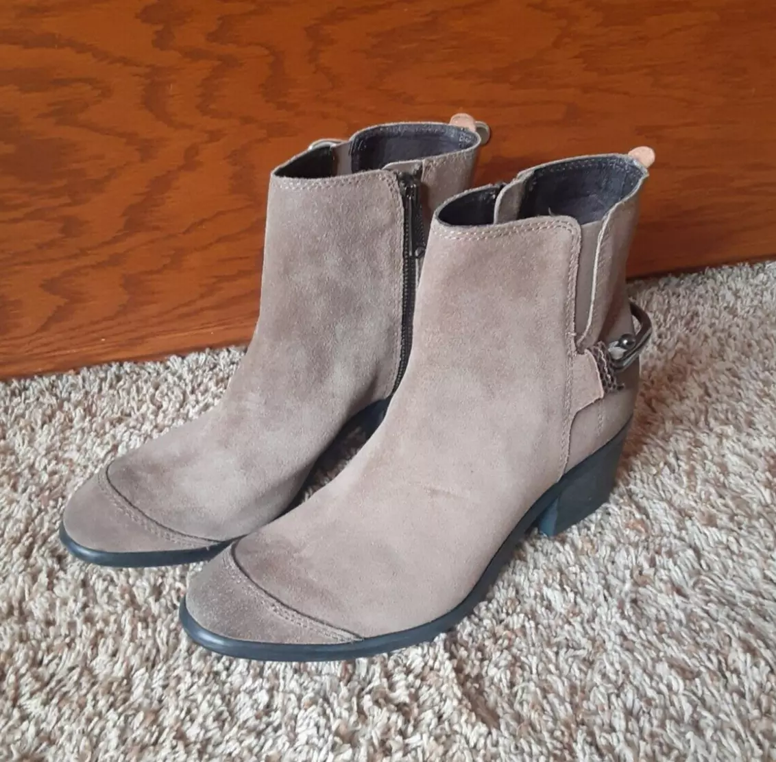 Donald pliner gavi oily suede bootie sale