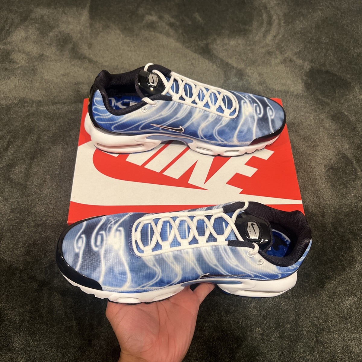 mens nike tn size 10