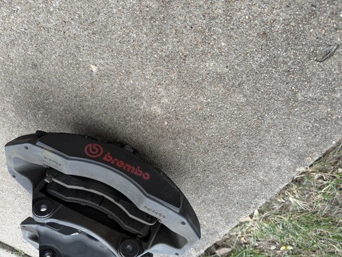 S550 mustang performance pack brembo brakes with slotted and drilled rotors