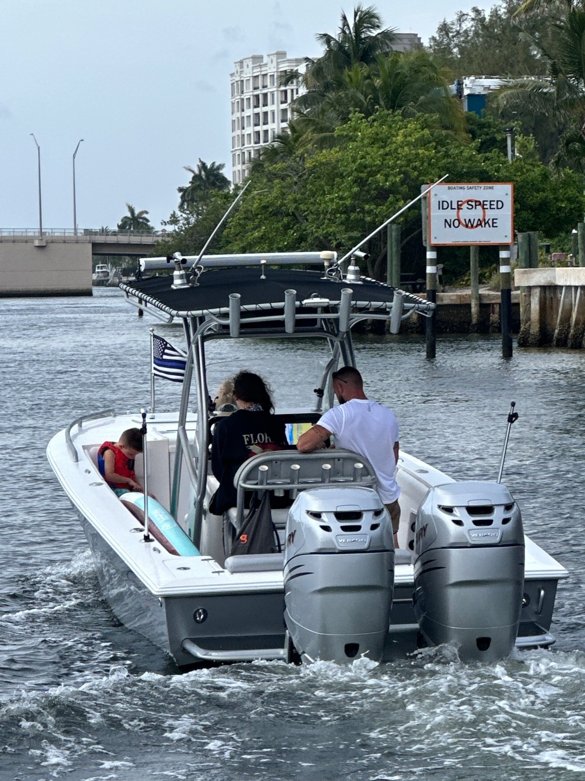 2008 Concept 30FT PF/CC Signature Edition w/Cuddy - 2x Mercury 225XL - WE SHIP!