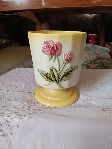 Hull Pottery Yellow Floral Planter Vase 7" MCM
