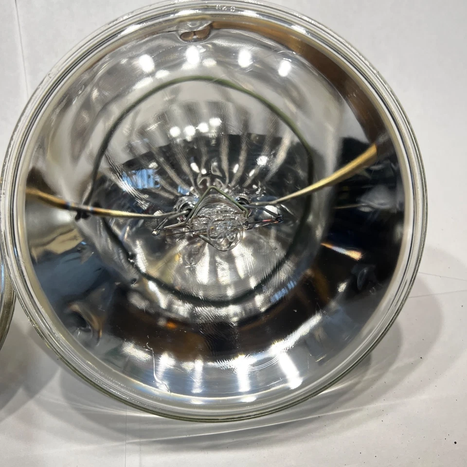 CP60 1000w Par 64 Lamps Set of 2 GE Super Pars GX16D Parcan Bulbs Theatre Light - Image 3 of 4