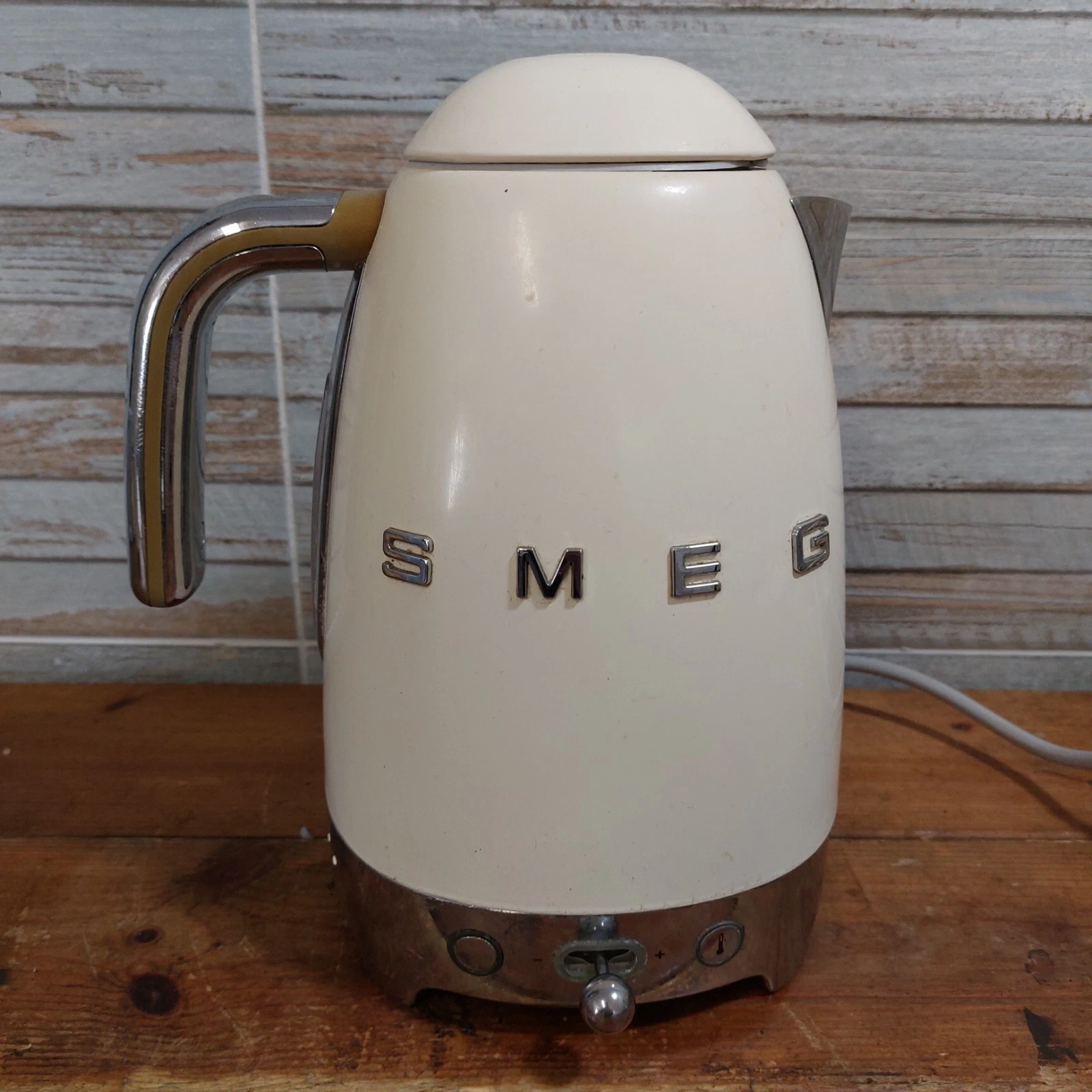 SMEG KLF04CRUK 1.7L Variable Temperature Retro Kettle - Cream RRP £179