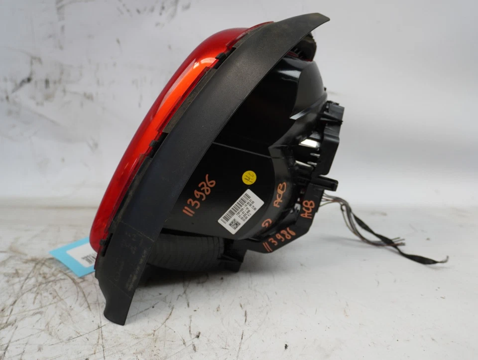 Feu arrière gauche occasion MINI MINI III Phase 1 - 1.5i 136ch - - Imagen 4 de 4