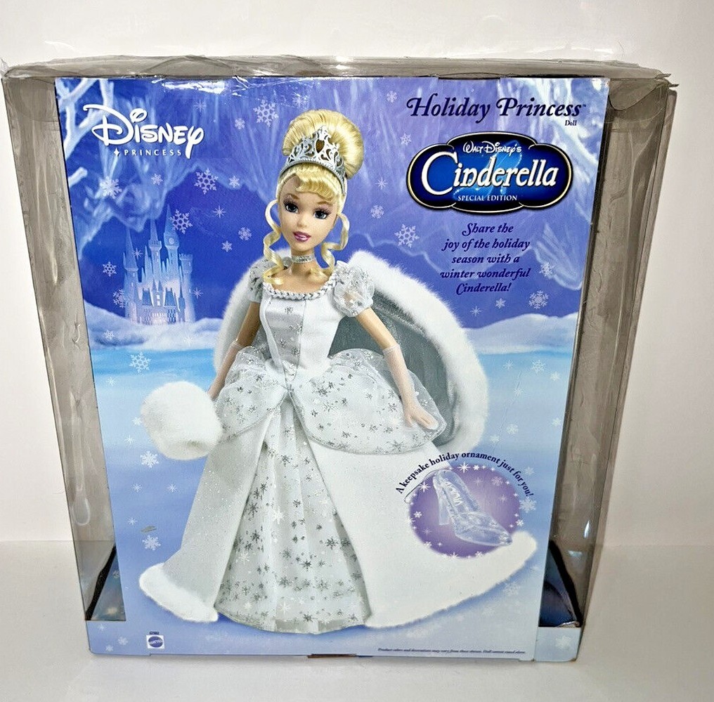 Disney Cinderella  Holidayシンデレラ人形 Amazon.com: Disney Princess Holiday Princess Cinderella Doll