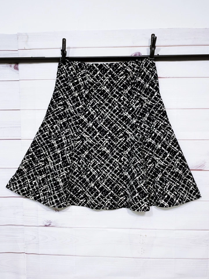 JM Collection 女式修身喇叭裙 16 码黑白侧拉链 — 第 4/4 张图片